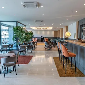 4* Hotel Cristallo Club