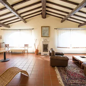 https://podere-ai-pioppi-130s.it-tuscanyhotel.com