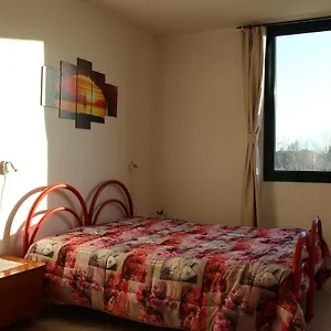 https://oasi-del-piacere.it-tuscanyhotel.com